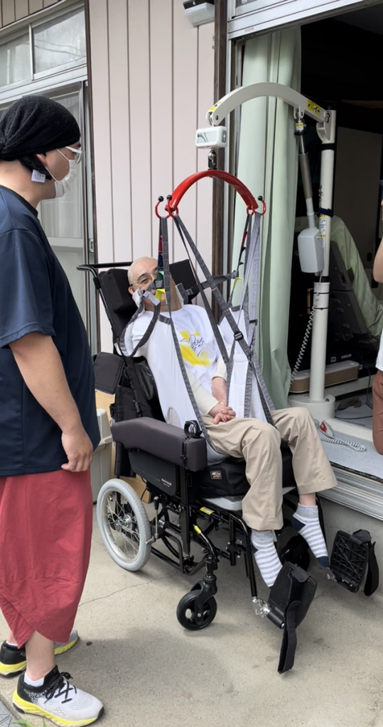 ベッドからダイレクトに屋外へ！ つるべーBセット体重計付き（BW